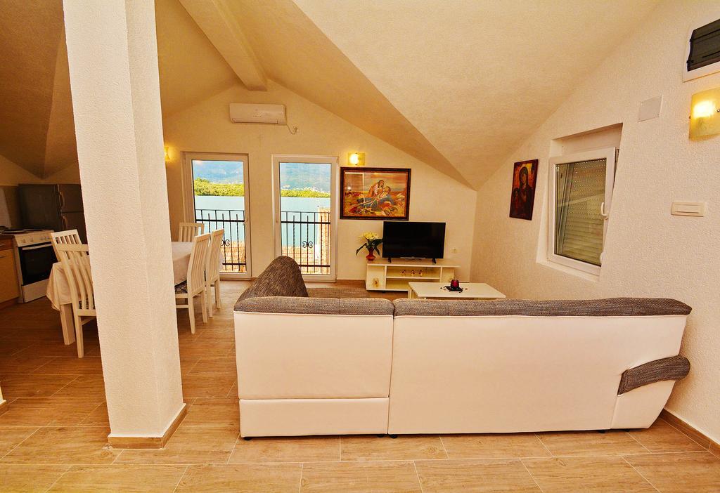 Apartments Bella di Boka Tivat Bagian luar foto