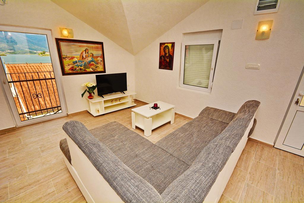 Apartments Bella di Boka Tivat Bagian luar foto