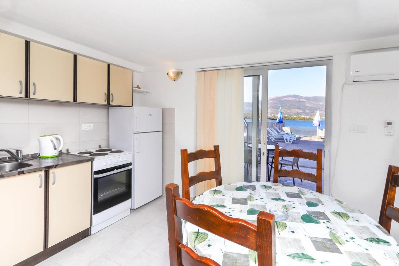 Apartments Bella di Boka Tivat Bagian luar foto