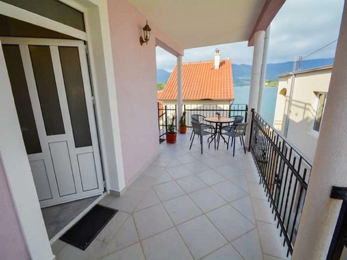 Apartments Bella di Boka Tivat Bagian luar foto
